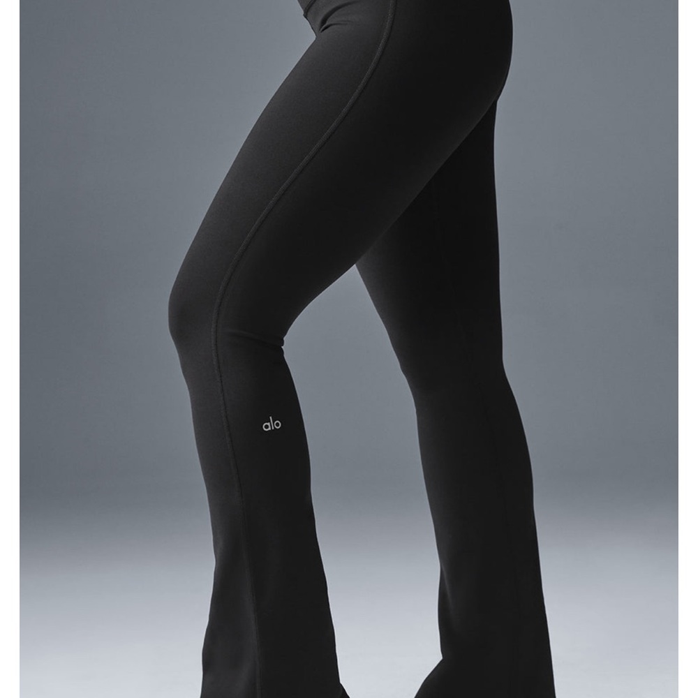 Alo Airbrush High-Waist Bootcut Legging - Black